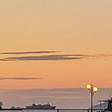 夕暮れの博多港の写真